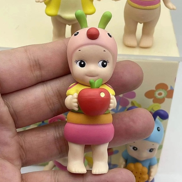 Sonny Angel Bug’s World Series Blind Box Mini Figure Hippers Sealed ONLY 1 LEFT! - Picture 4 of 10